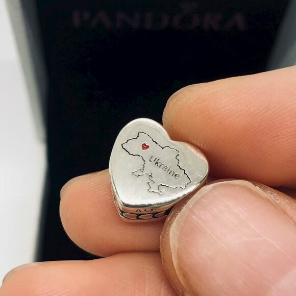 ✨🔥Pandora Ukraine Map Heart Charm Bead S925 Silver with box - Picture 2 of 3